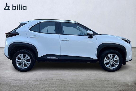 Toyota Yaris Cross 18 of 23