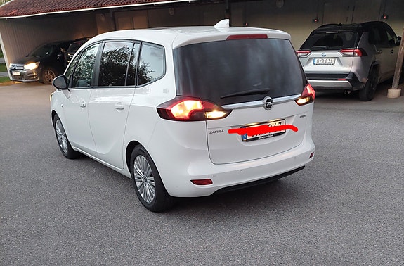 Opel Zafira Tourer 3 of 7
