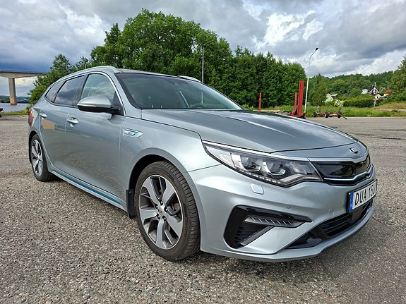 Kia Optima 2 of 13