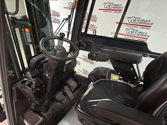 Nissan 1500kg Triplex 5,5m 6 of 6