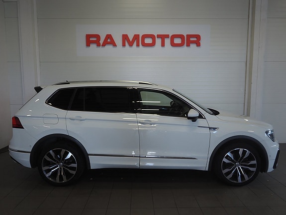 Volkswagen Tiguan Allspace 4 of 25