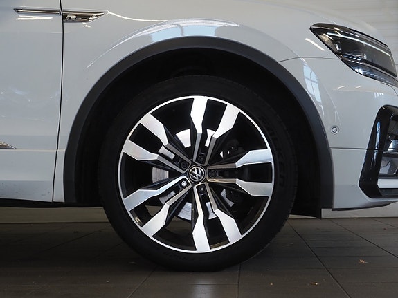 Volkswagen Tiguan Allspace 8 of 25