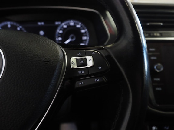 Volkswagen Tiguan Allspace 21 of 25