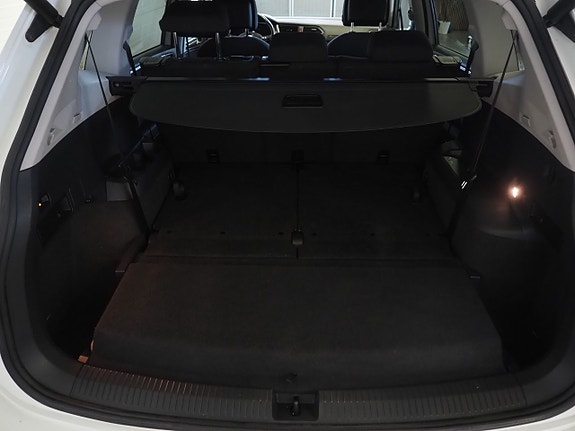Volkswagen Tiguan Allspace 11 of 25