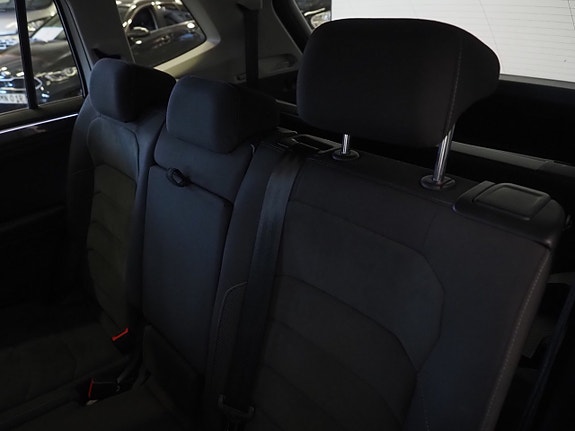 Volkswagen Tiguan Allspace 18 of 25