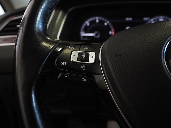 Volkswagen Tiguan Allspace 20 of 25