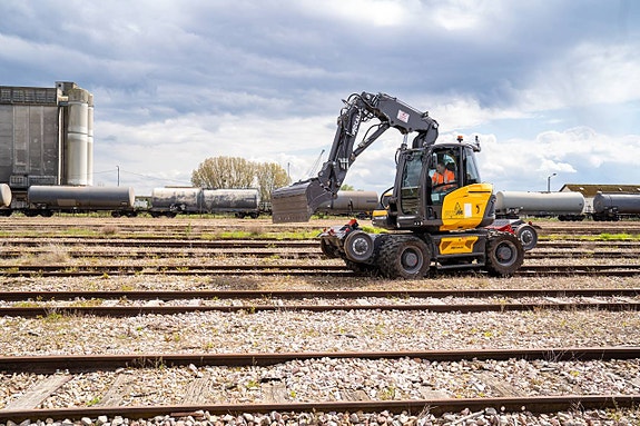 Mecalac 216MRail 6 of 10