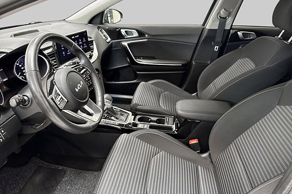 Kia Ceed 8 of 17