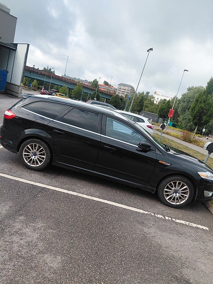 Ford Mondeo 8 of 9