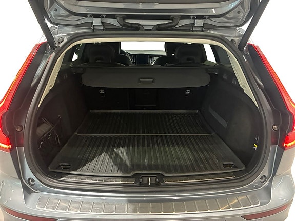 Volvo V60 14 of 14