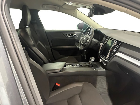 Volvo V60 4 of 14