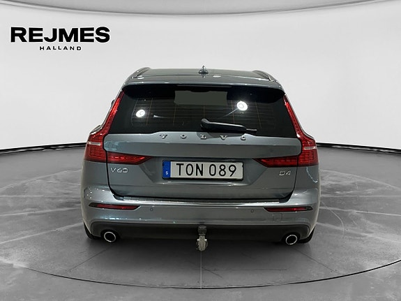 Volvo V60 8 of 14