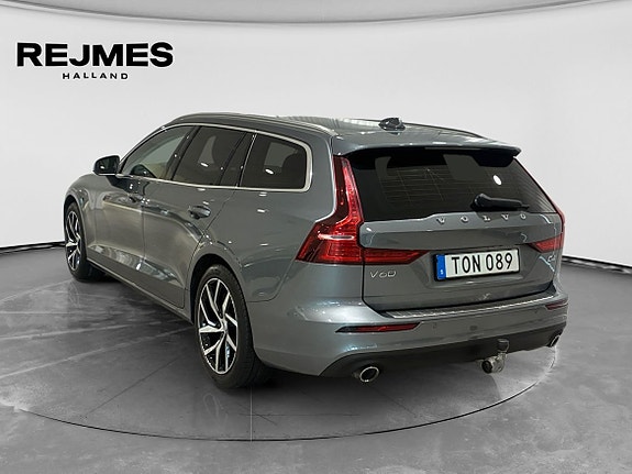 Volvo V60 2 of 14