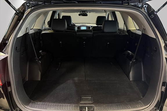 Kia Sorento 9 of 17