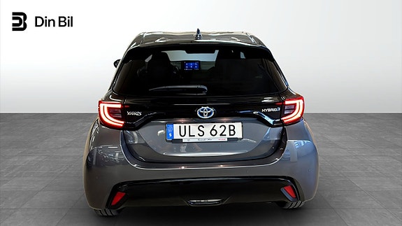 Toyota Yaris 5 of 12