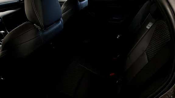 Toyota Yaris 11 of 12