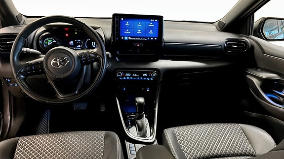 Toyota Yaris 10 of 12