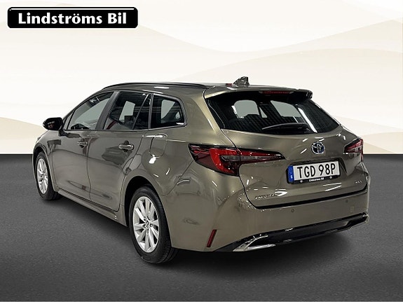 Toyota Corolla 4 of 21