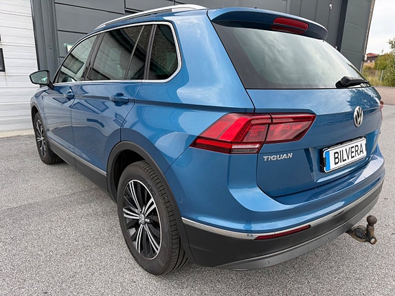 Volkswagen Tiguan 4 of 12