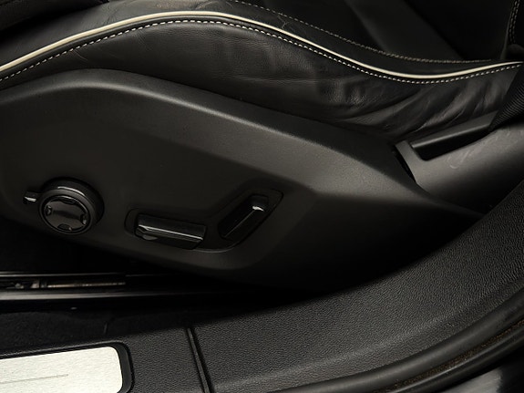 Volvo V60 12 of 30