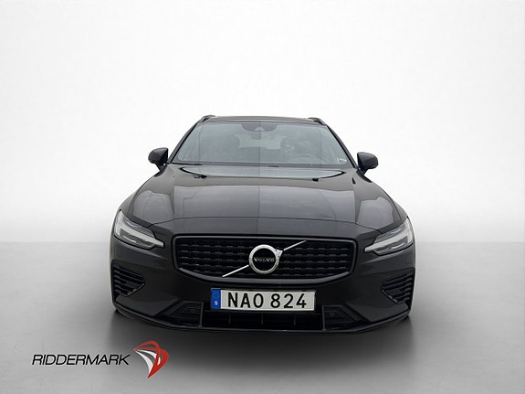 Volvo V60 2 of 30