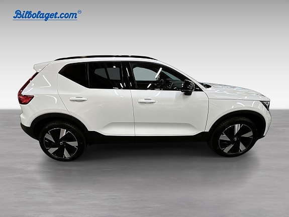 Volvo EX40 5 of 15