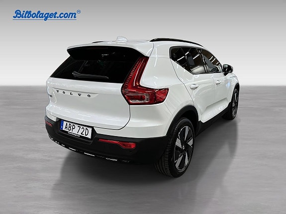 Volvo EX40 6 of 15