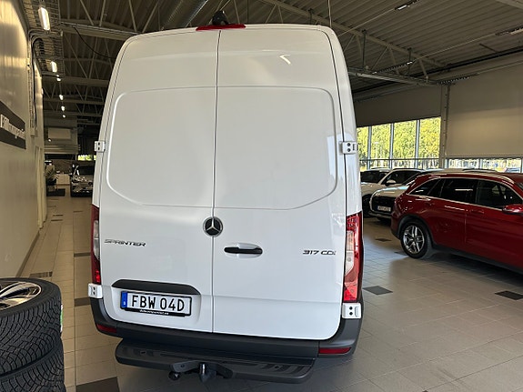 Mercedes-Benz Sprinter 317 4 of 14