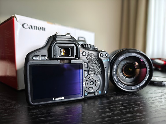 Canon Canon EOS 550D + EF-S 17-85mm f/4-5.6 IS USM