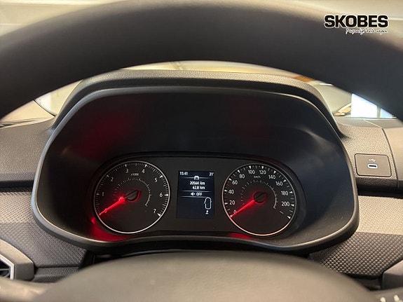 Dacia Sandero 12 of 20