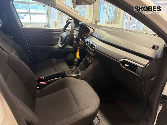 Dacia Sandero 10 of 20
