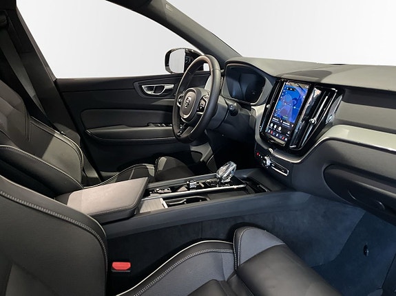 Volvo XC60 5 of 14