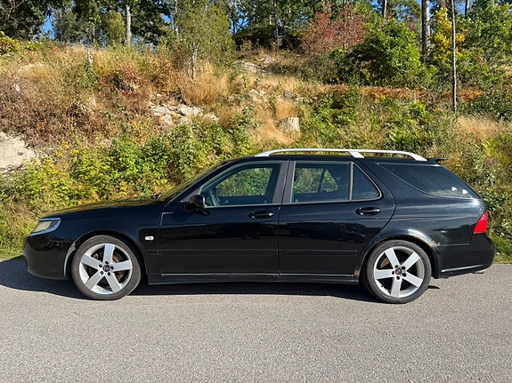 Saab 9-5 2 of 9