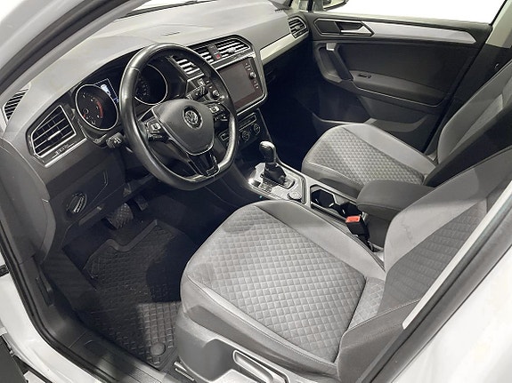 Volkswagen Tiguan 6 of 25