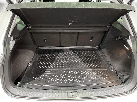 Volkswagen Tiguan 11 of 25