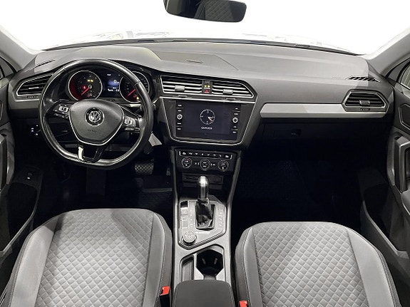 Volkswagen Tiguan 8 of 25