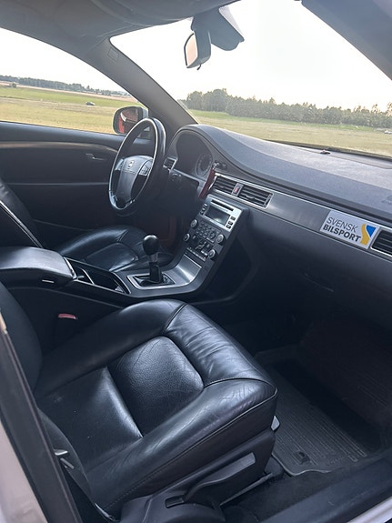 Volvo V70 4 of 4