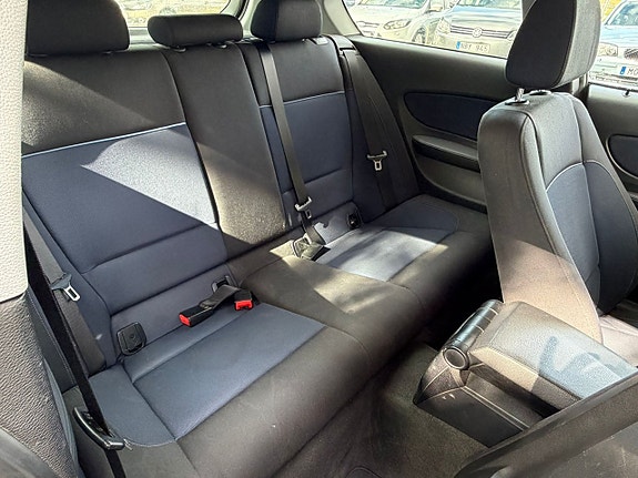 BMW 118d 15 of 18