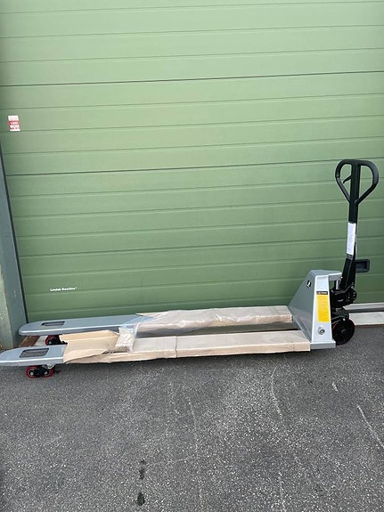 Pallvagn med 2 meters gafflar