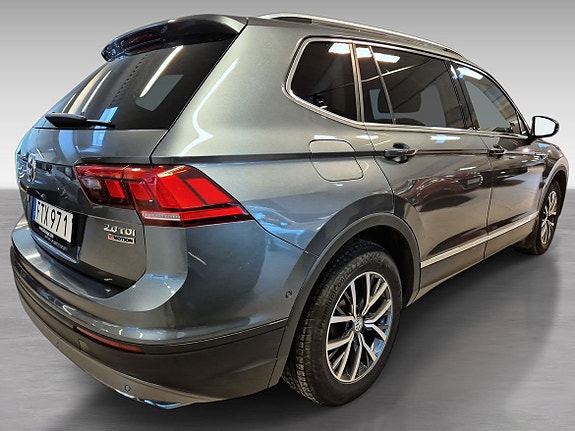 Volkswagen Tiguan Allspace 4 of 12