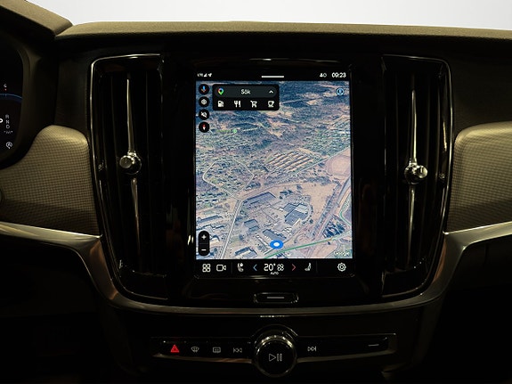 Volvo V90 16 of 21