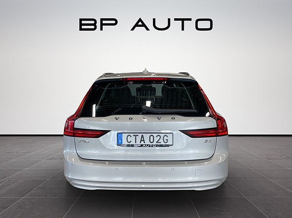 Volvo V90 6 of 21