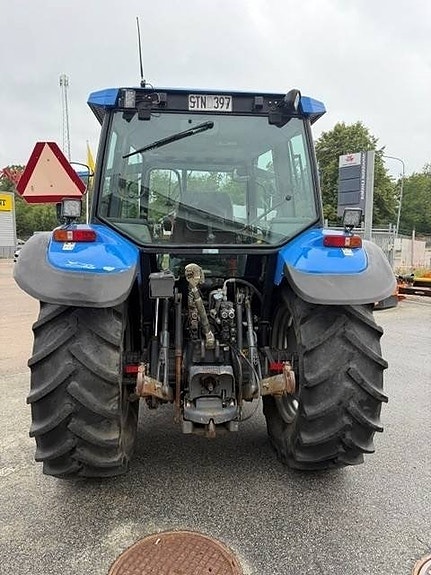 New Holland TS 90 2 of 15