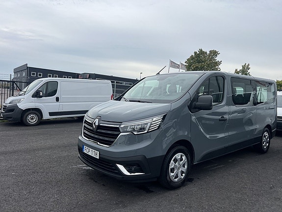 Renault Trafic 11 of 11