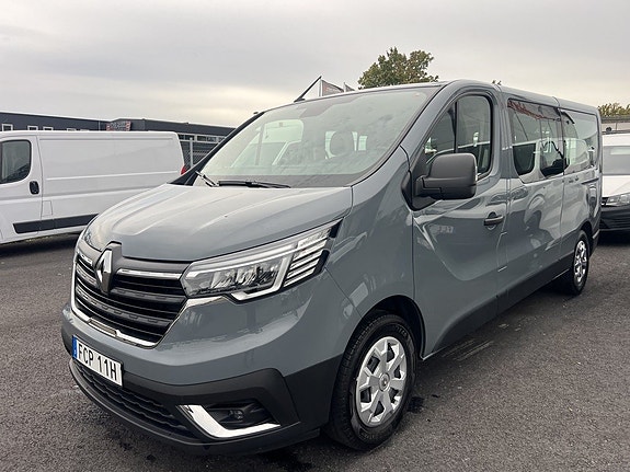 Renault Trafic 2 of 11