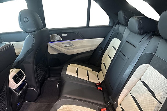 Mercedes-Benz GLE53 6 of 12
