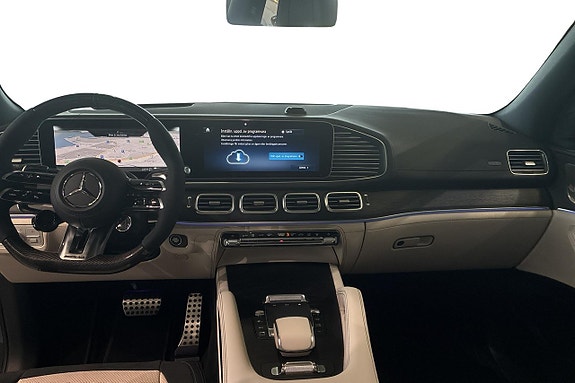Mercedes-Benz GLE53 8 of 12
