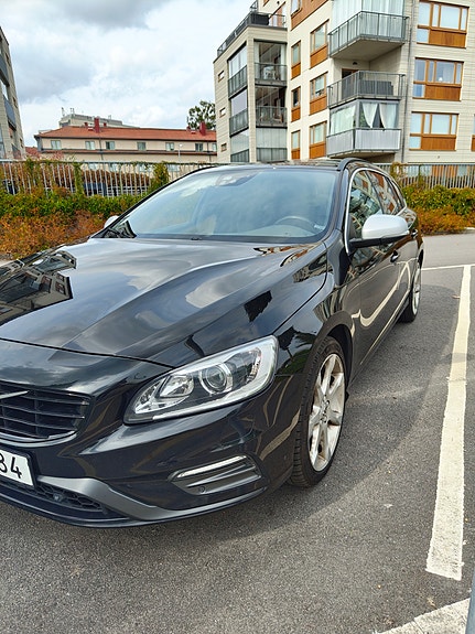Volvo V60 3 of 10