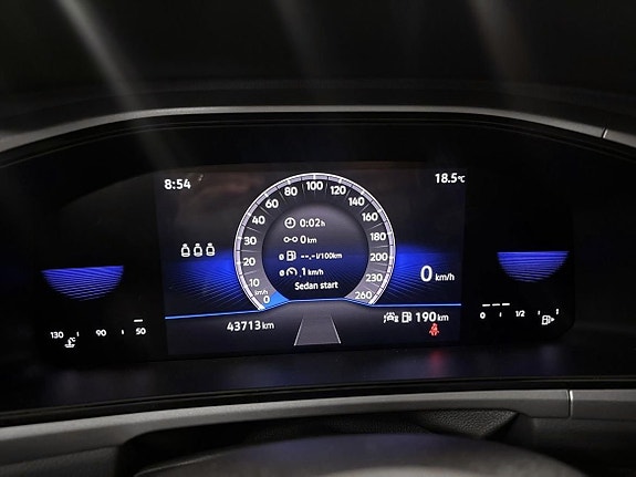 Volkswagen T-Roc 14 of 19