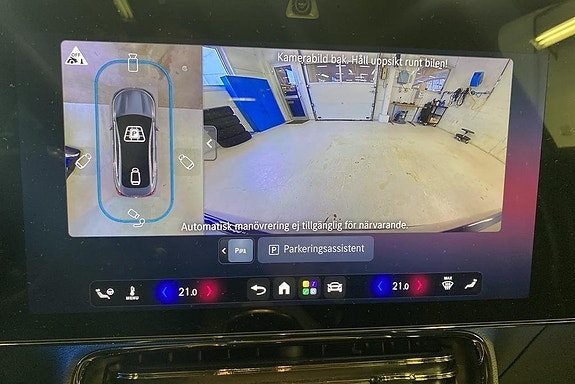 Mercedes-Benz CLA350 11 of 19